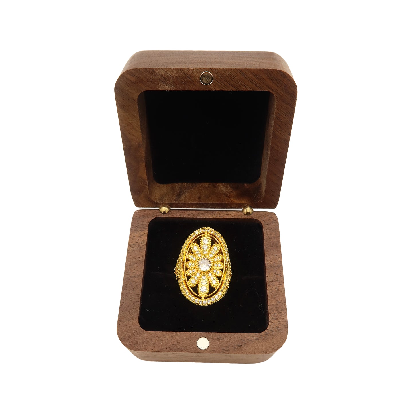 The Vintage Grandeur Oval Ring