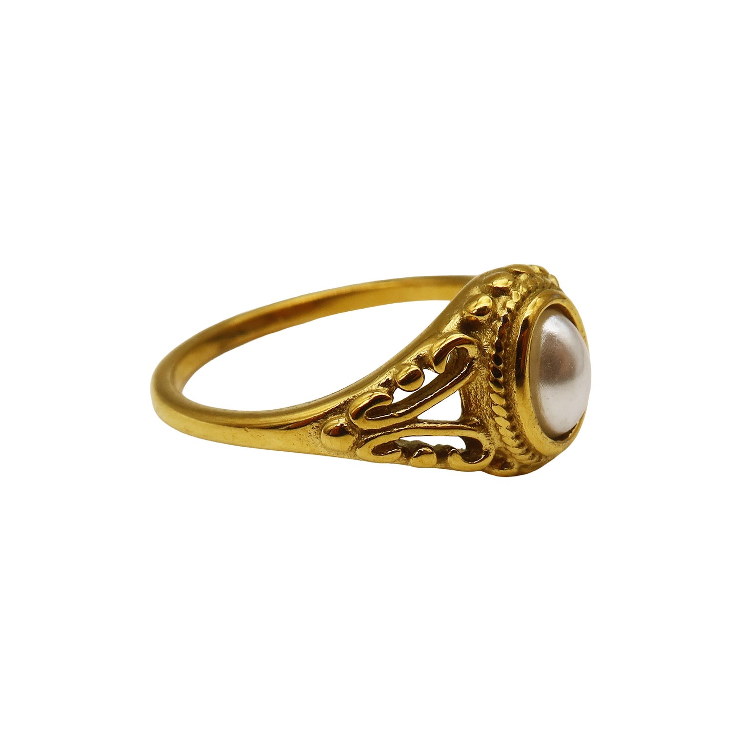 The Vintage Muse Pearl Ring