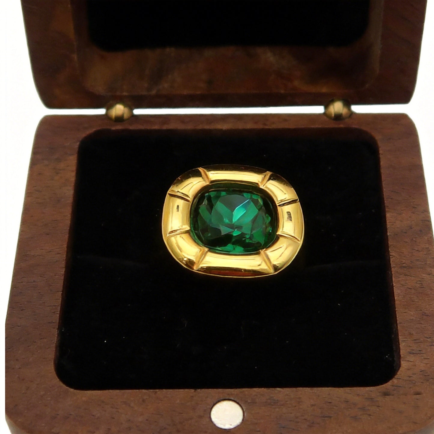 The Radiant Aura Gem Ring